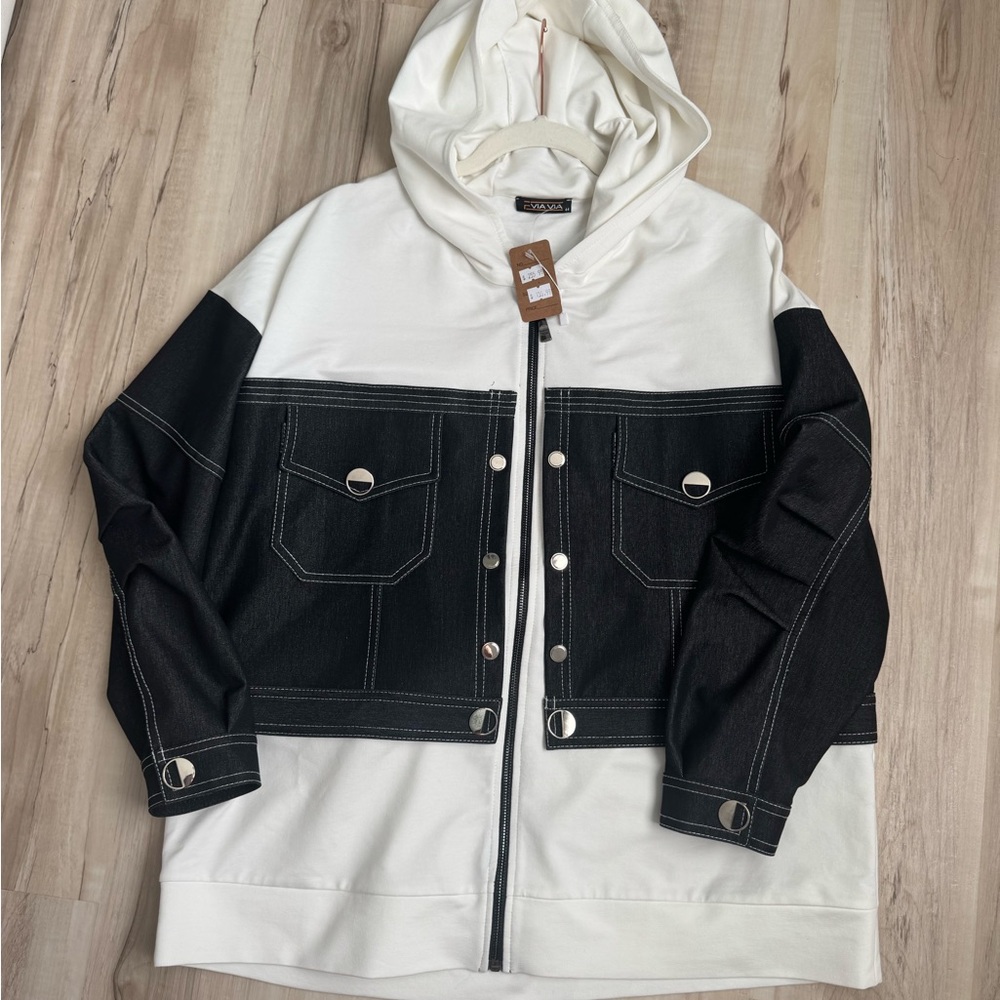 NEW Via Via White Hooded Oversized Jacket